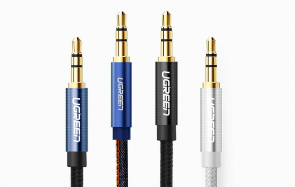 10687 AV122 3.5mm AUX Blue