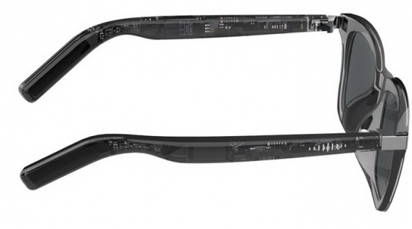 G06 Black