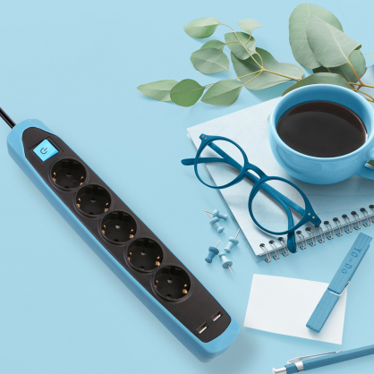 62157
