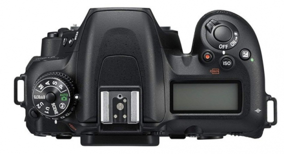 D7500 + 18-55mm f/ 3.5-5.6G VR Black