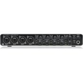 Behringer UMC404HD recording audio interface