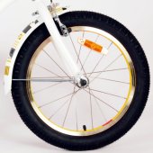 18" Miracle Cruiser (21888) White