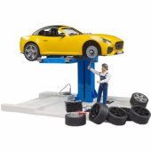 Car Service Center + bruder Roadster