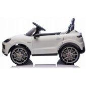 Porsche Cayenne White